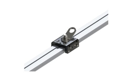 Riel rígido XRAIL y carro de una línea de vida horizontal XTR